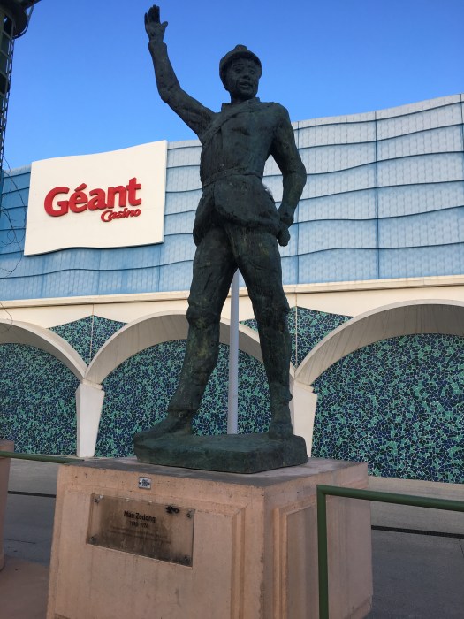 F49E29B6-0881-46B0-8FC8-04D9F4DB969B