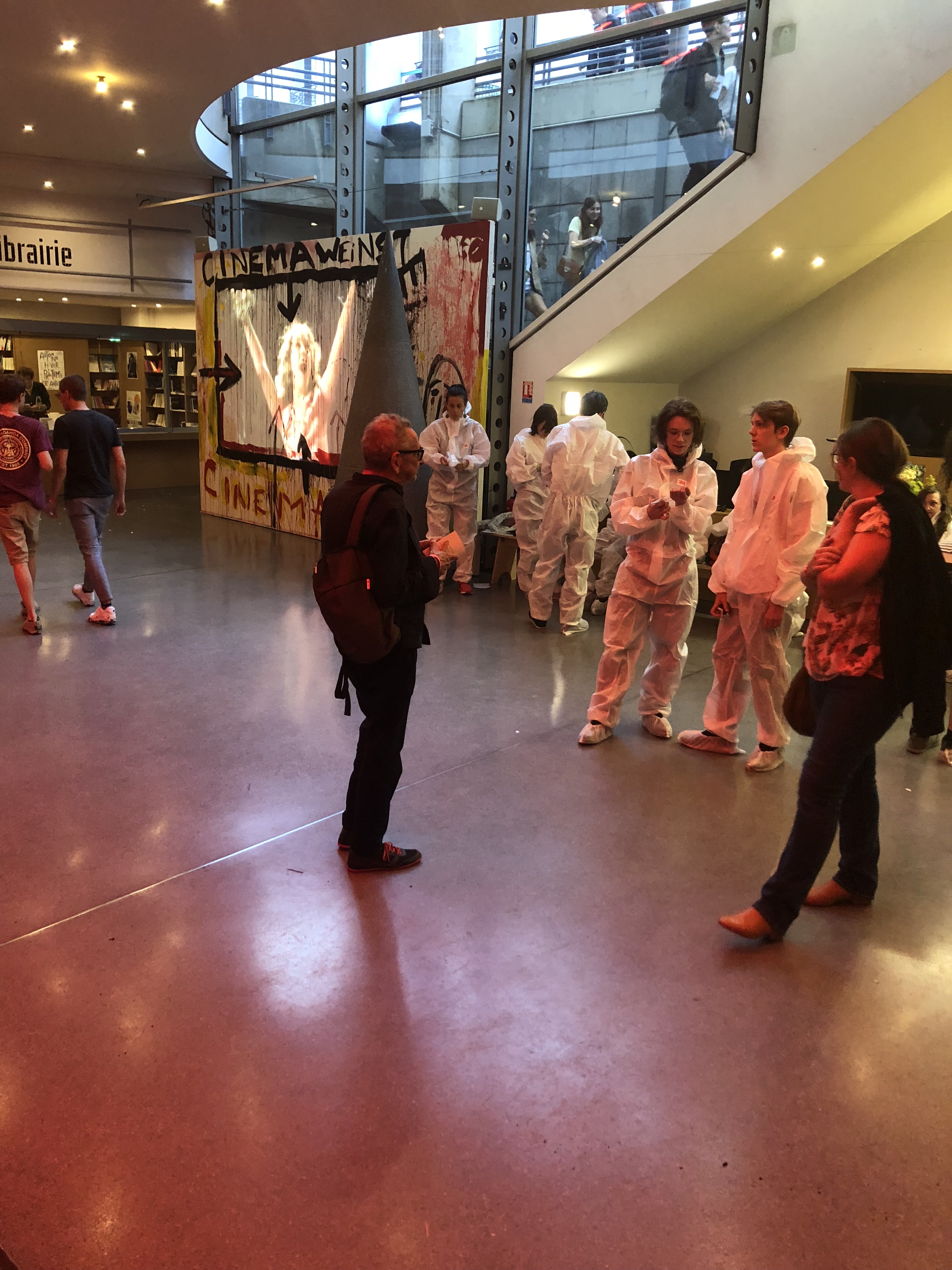 99A8B29A-E090-4FFD-8DA3-5DB54FDE85FD