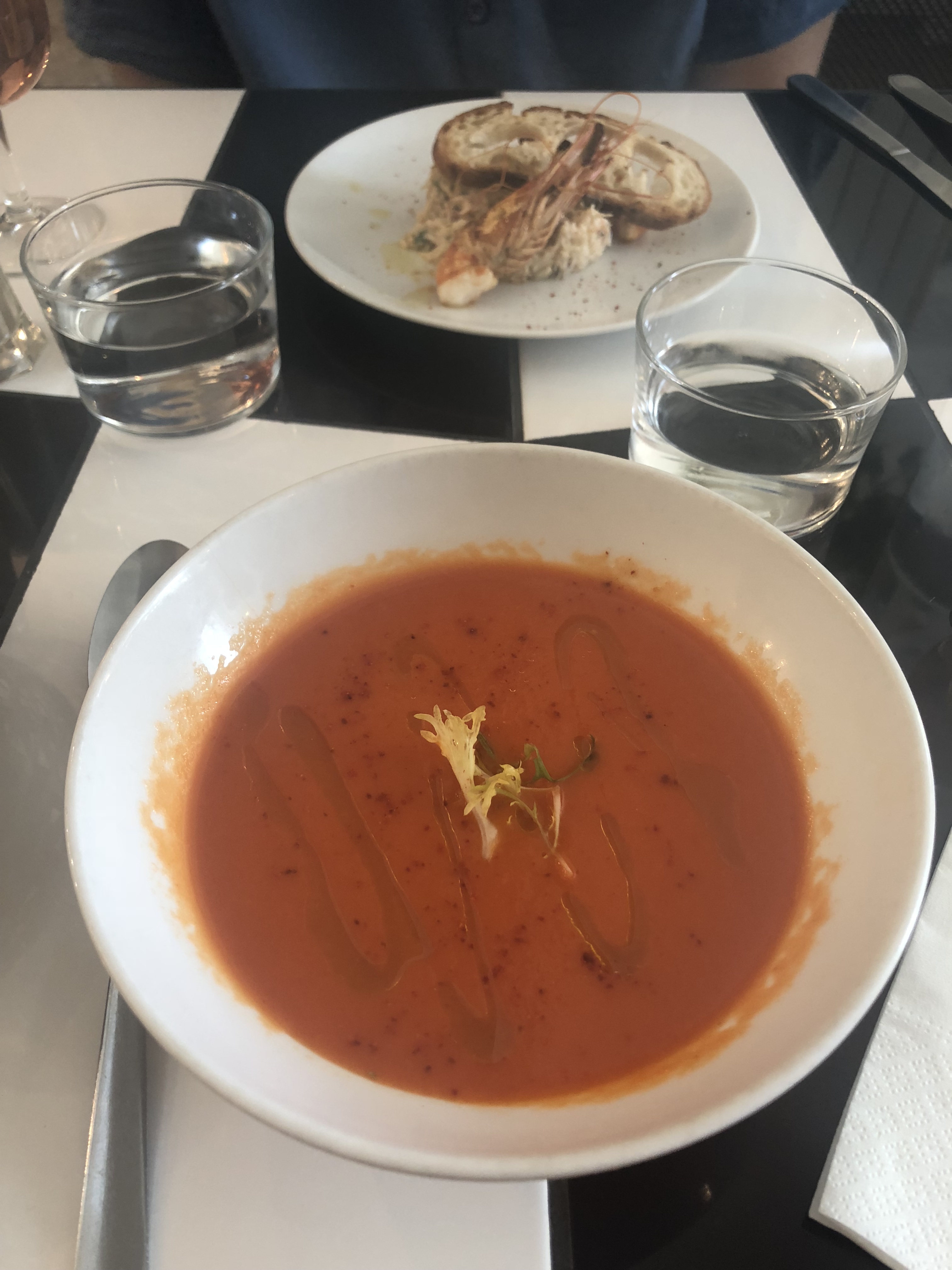 A7BA416D-6A3D-462F-9945-6EC24C354B5C