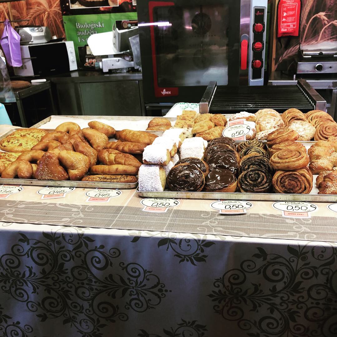 4F87F016-180E-4C53-9B34-156F95800561